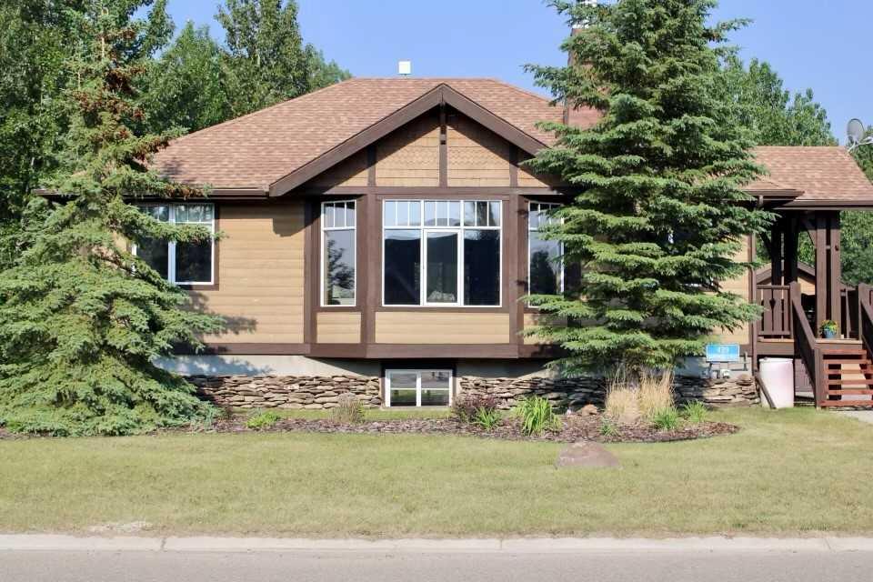Picture of 439 Summer Crescent , Rural Ponoka County Real Estate Listing