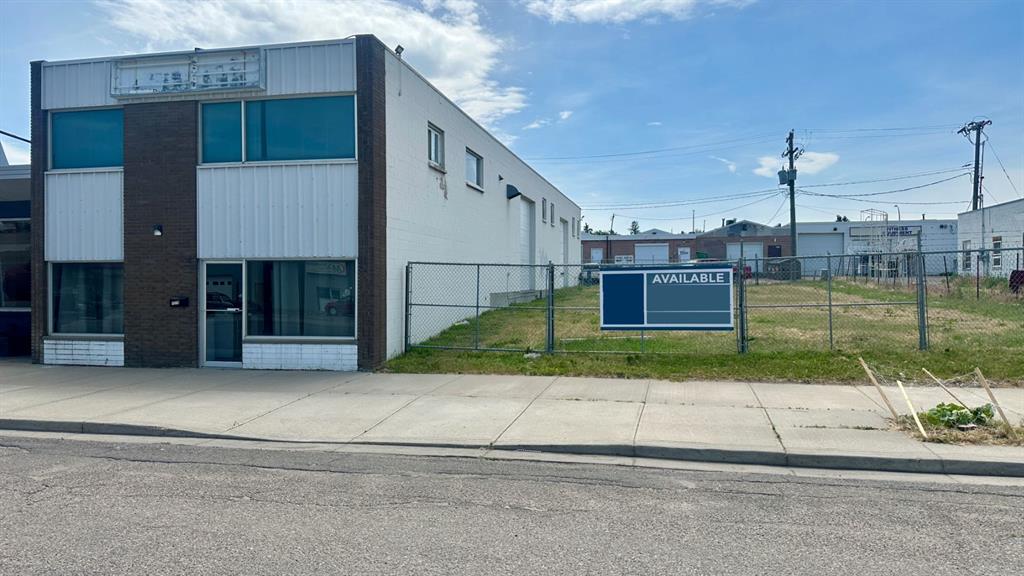 Picture of 1270 2 Avenue S, Lethbridge Real Estate Listing