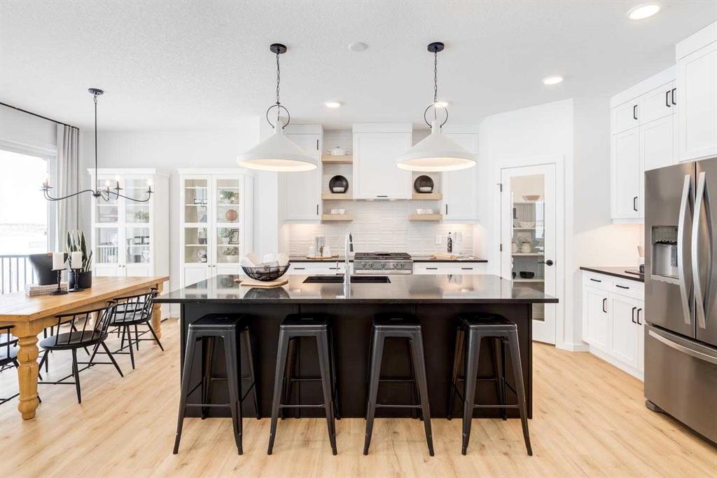 Picture of 144 Mallard Grove SE, Calgary Real Estate Listing
