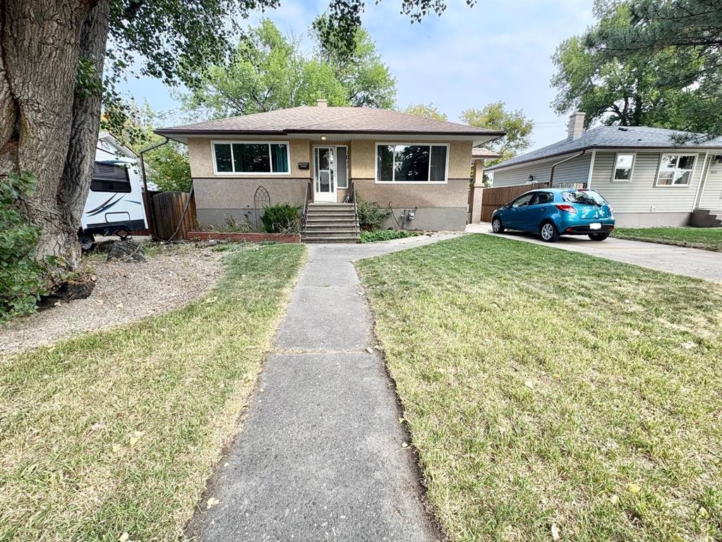 Picture of 1011 10 Avenue N, Lethbridge Real Estate Listing