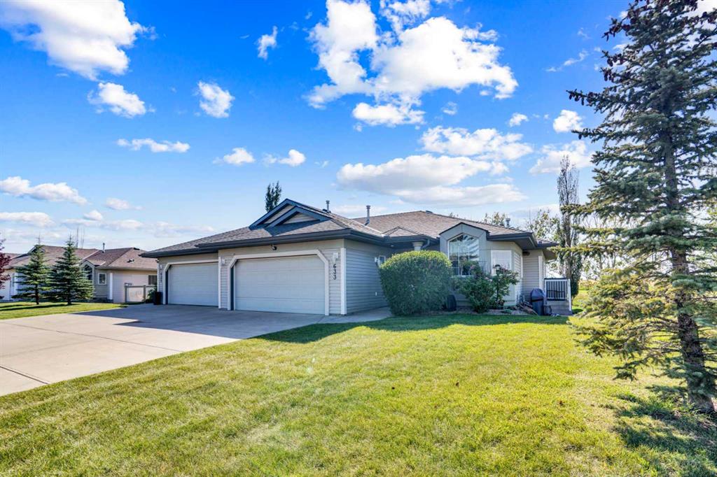 Picture of 633 Advent Bay , Rural Rocky View County Real Estate Listing