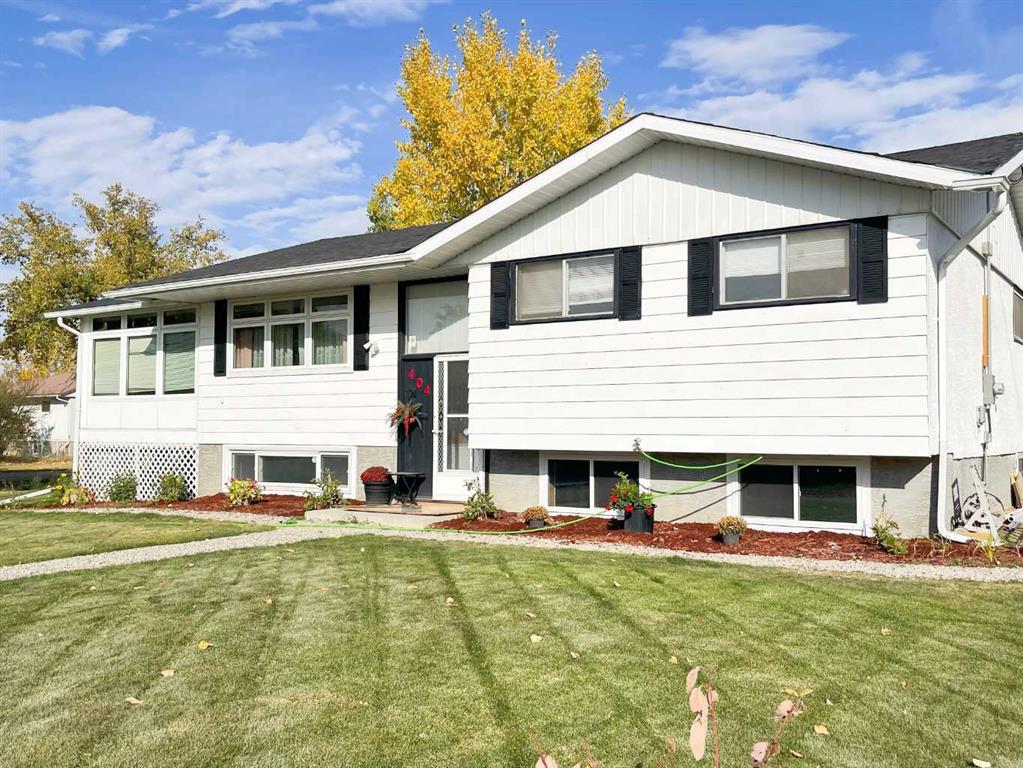 Picture of 404 Whitney  , Carmangay Real Estate Listing