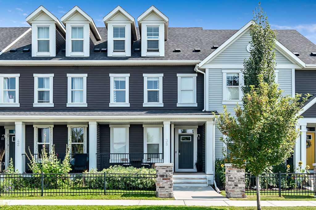 Picture of 38 Reynolds Gate SW, Airdrie Real Estate Listing