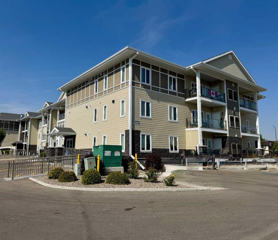 Picture of 306, 173 Fairmont Boulevard S, Lethbridge Real Estate Listing