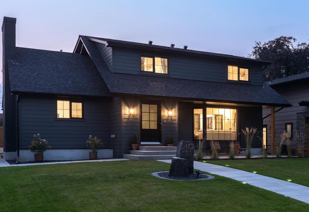 Picture of 1011 Lake Wapta Way SE, Calgary Real Estate Listing