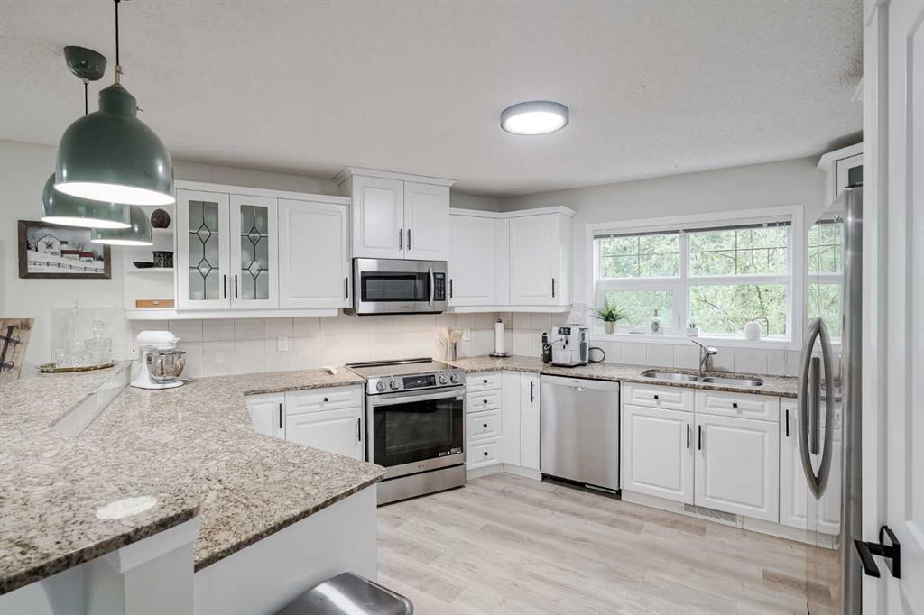 Picture of 201, 40 Parkridge View SE, Calgary Real Estate Listing