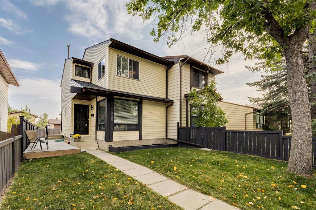 Picture of 1028 Berkley Drive NW, Calgary Real Estate Listing