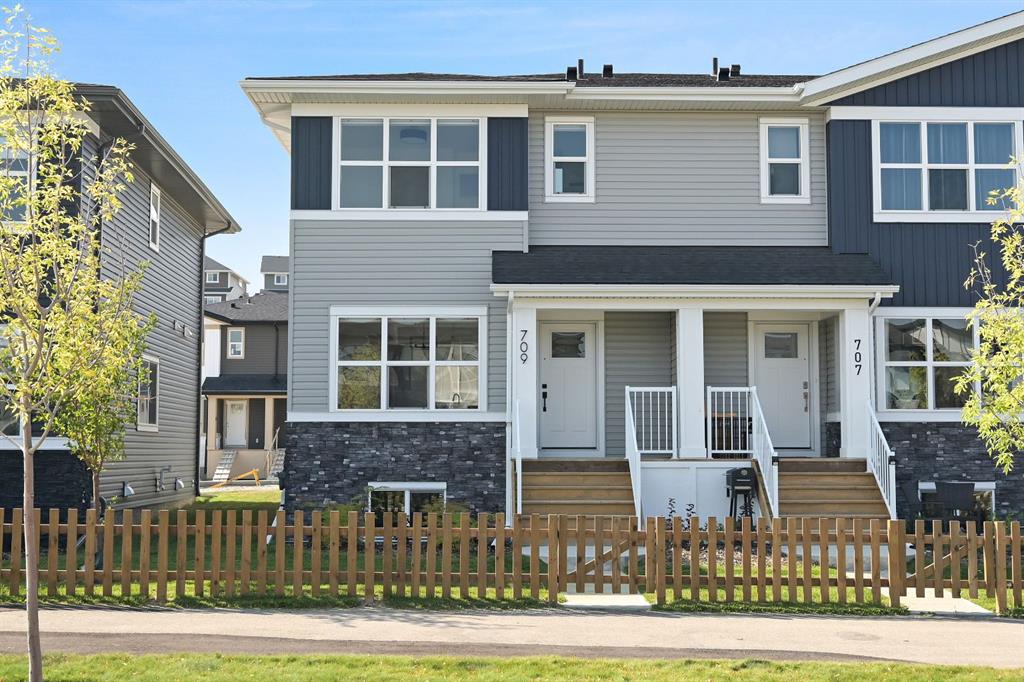 Picture of 709, 525 River Heights Drive , Cochrane Real Estate Listing