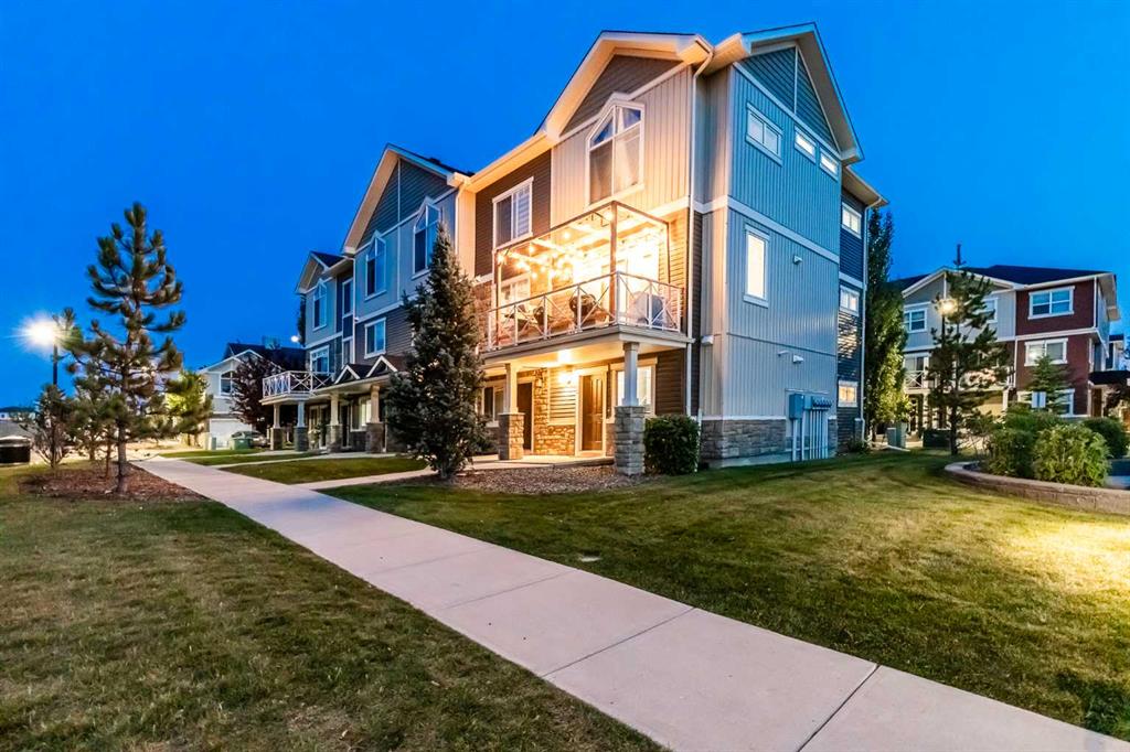 Picture of 515 Skyview Ranch Grove NE, Calgary Real Estate Listing