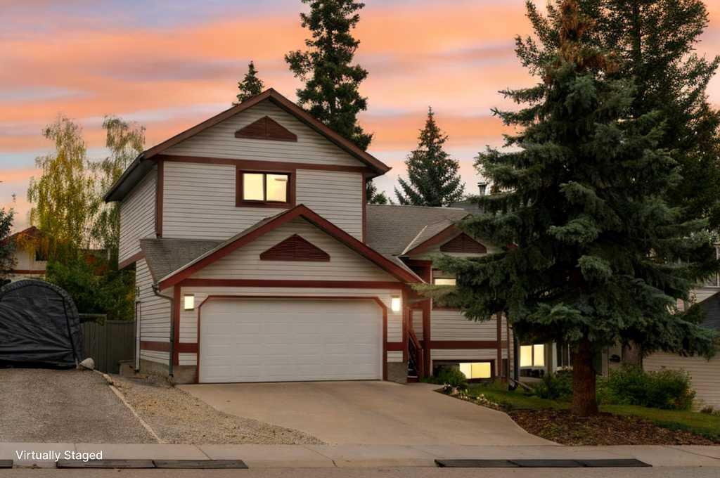 Picture of 270 Lady MacDonald Drive , Canmore Real Estate Listing