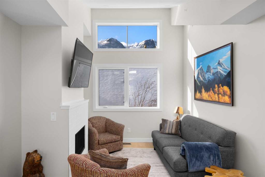 Picture of 204, 750 Harvie Heights Road , Harvie Heights Real Estate Listing