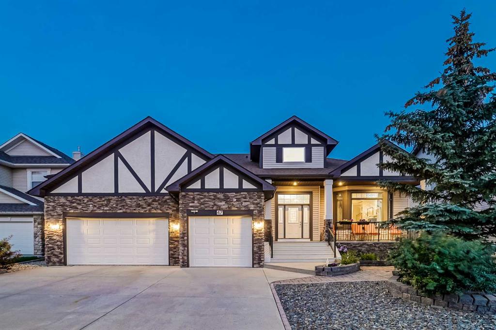 Picture of 47 Rockywood Circle NW, Calgary Real Estate Listing