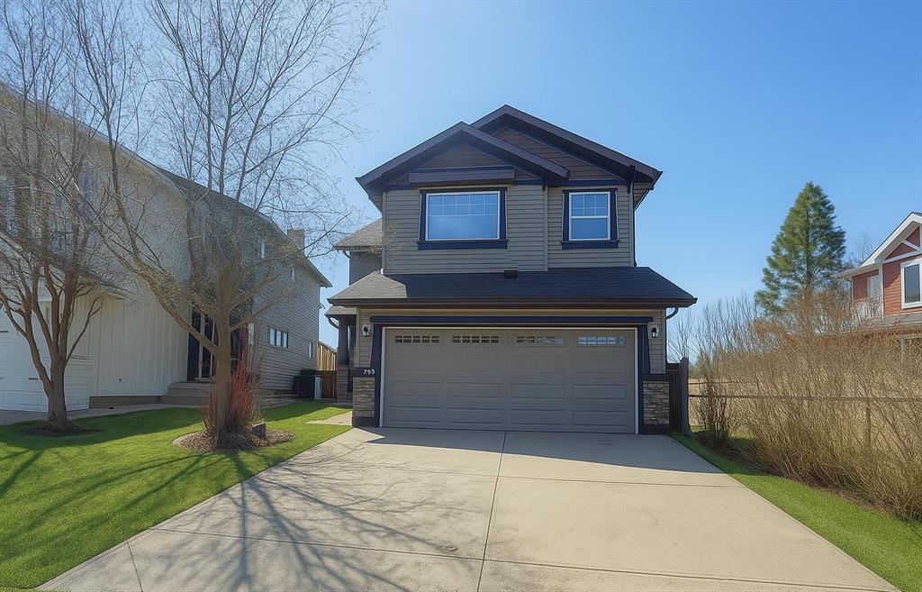 Picture of 475 Chaparral Ridge Circle SE, Calgary Real Estate Listing