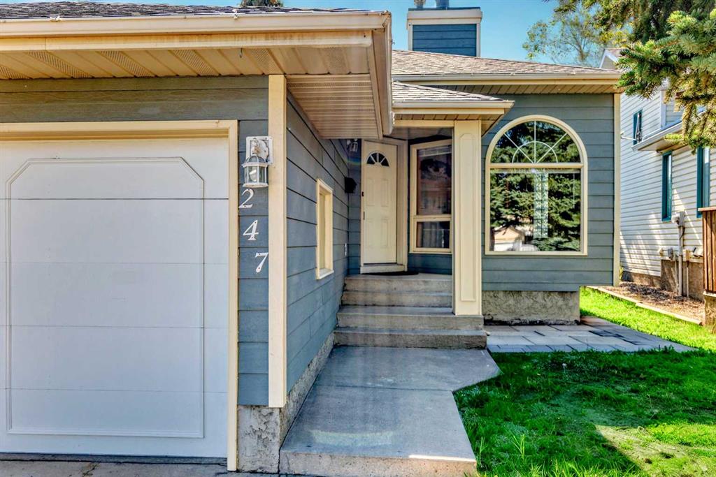 Picture of 247 SHAWINIGAN Drive SW, Calgary Real Estate Listing