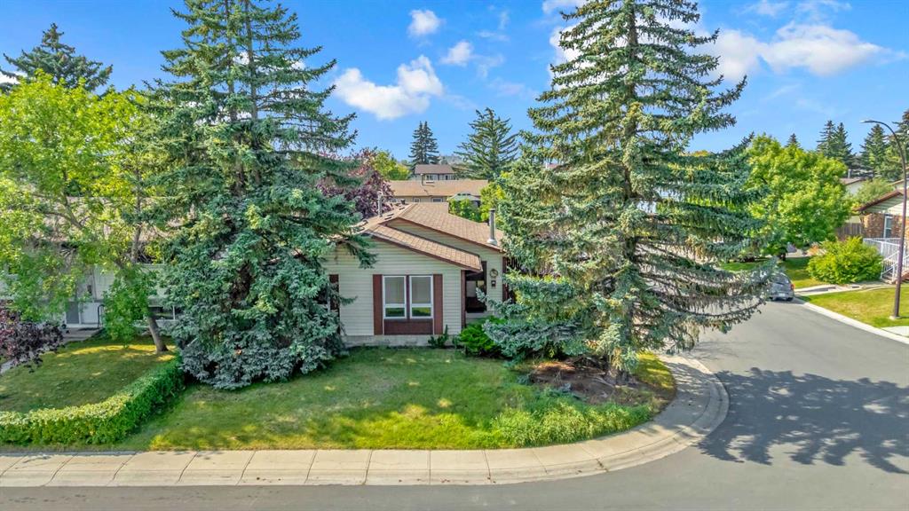 Picture of 115 Whitman Place NE, Calgary Real Estate Listing