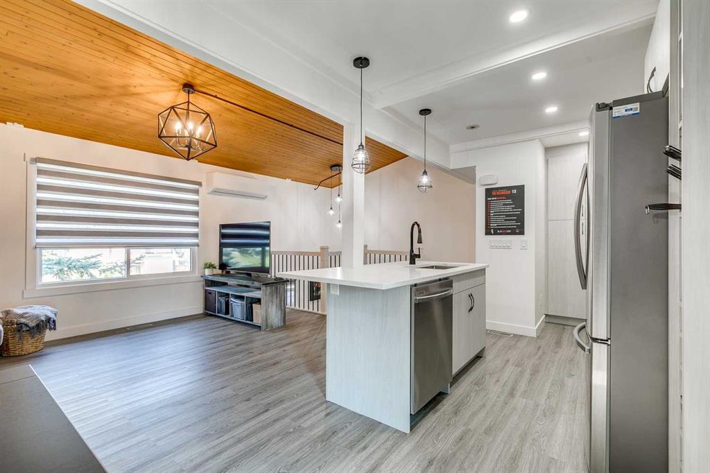 Picture of 1004, 11010 Bonaventure Drive SE, Calgary Real Estate Listing
