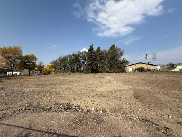 Picture of 1301 10A Street , Wainwright Real Estate Listing