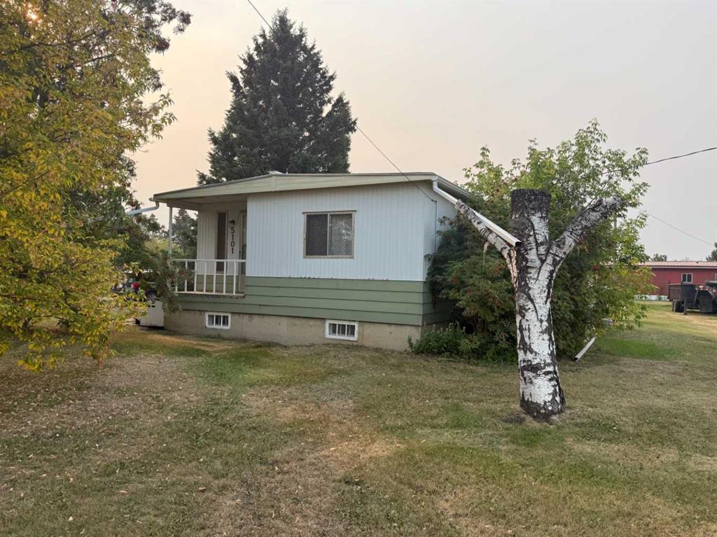 Picture of 5101 49 Avenue , Berwyn Real Estate Listing