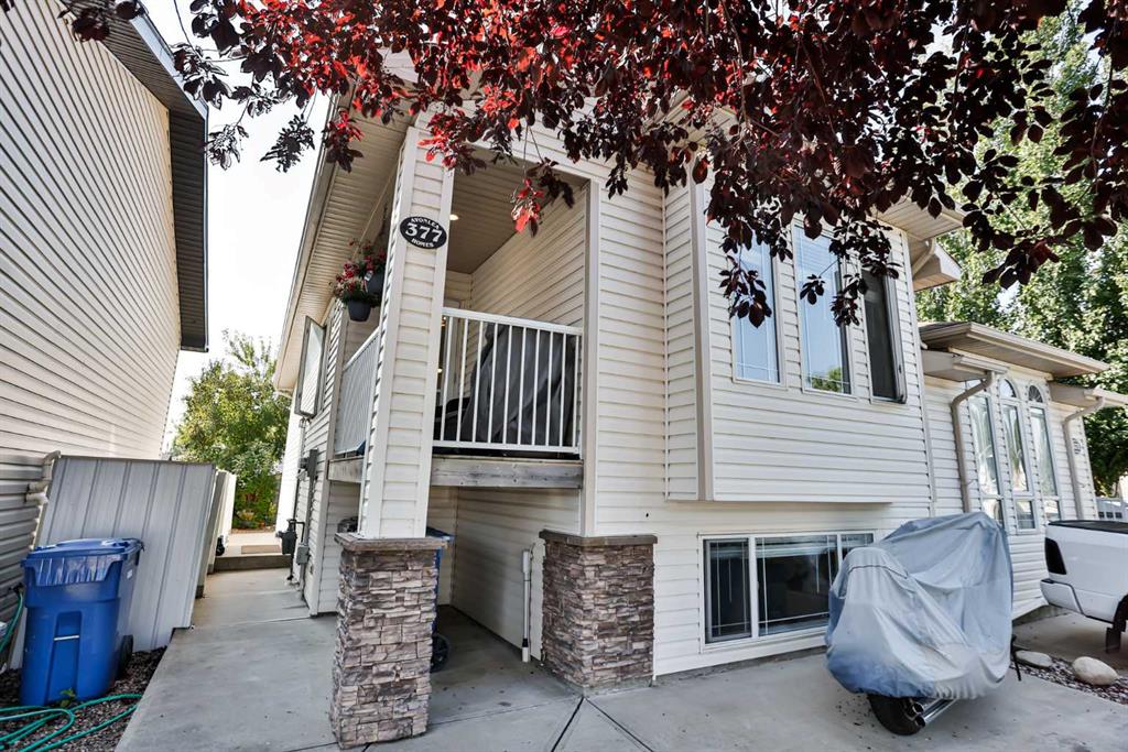 Picture of 377 Lynx Crescent N, Lethbridge Real Estate Listing