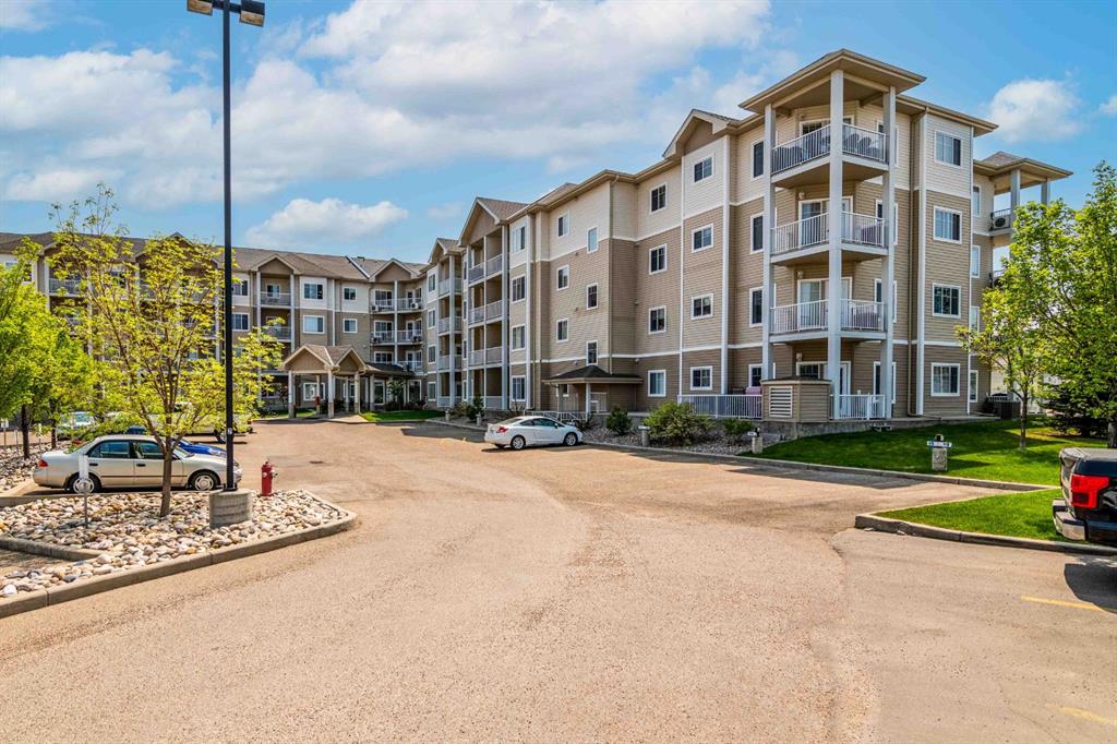 Picture of 210, 194 Sunrise Circle SW, Medicine Hat Real Estate Listing