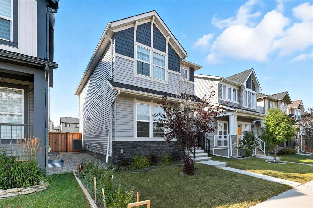 Picture of 443 Hillcrest Manor SW, Airdrie Real Estate Listing
