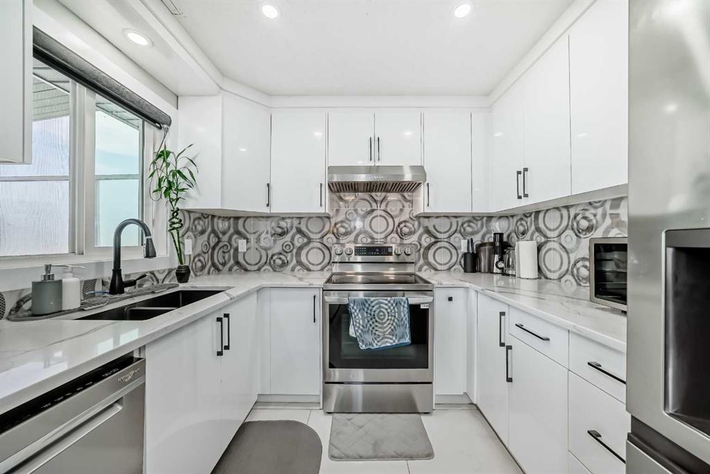 Picture of 49 Taravista Way NE, Calgary Real Estate Listing