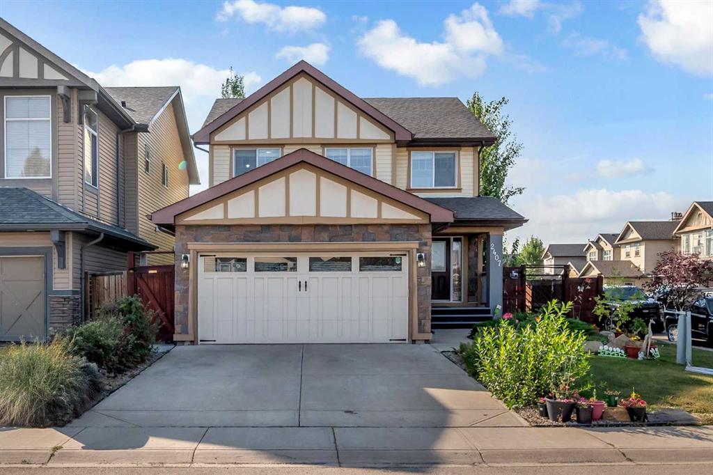 Picture of 2407 Kingsland View SE, Airdrie Real Estate Listing