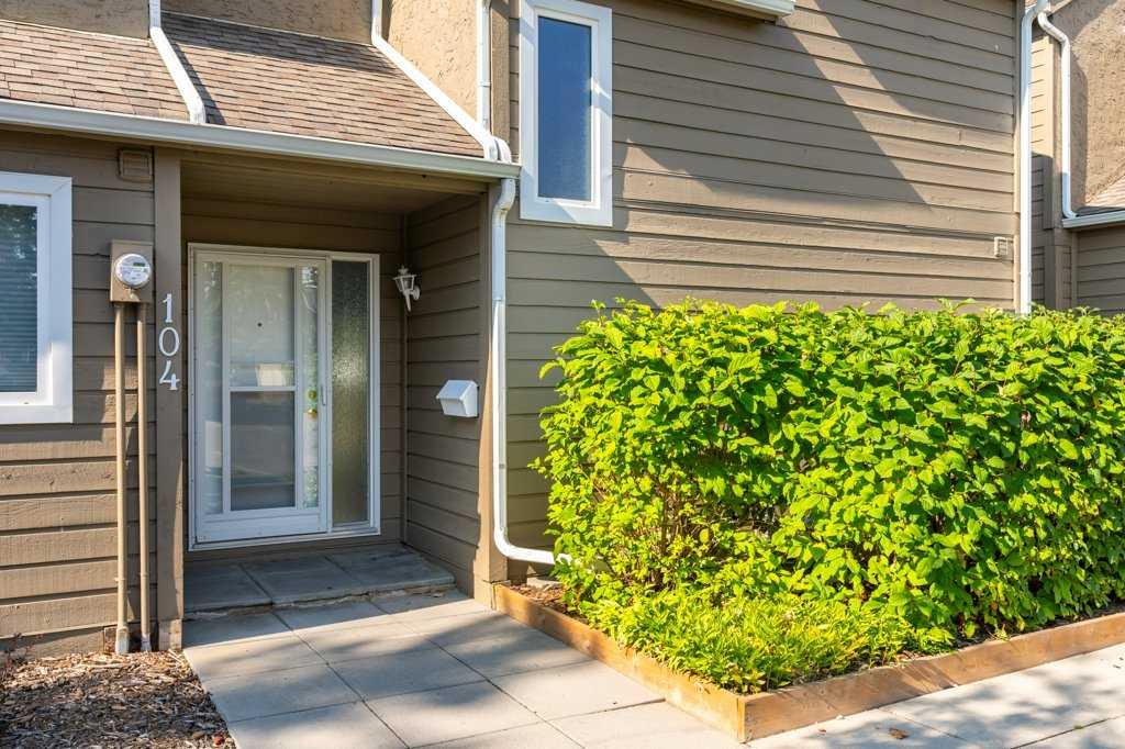Picture of 104, 829 Coach Bluff Crescent SW, Calgary Real Estate Listing