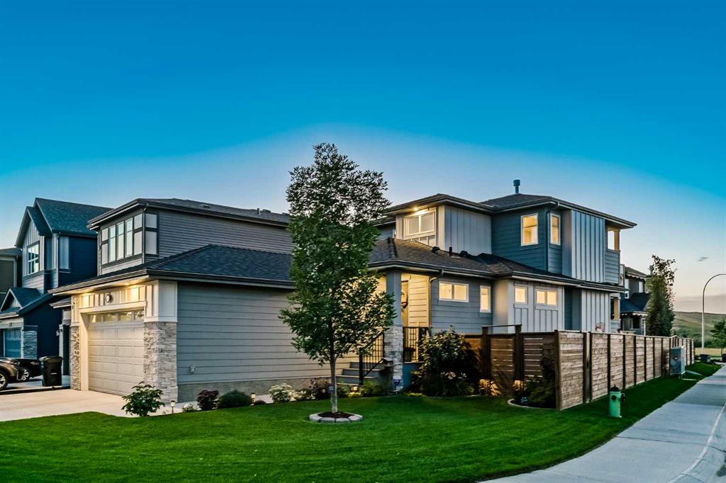 Picture of 60 Walcrest Hill SE, Calgary Real Estate Listing