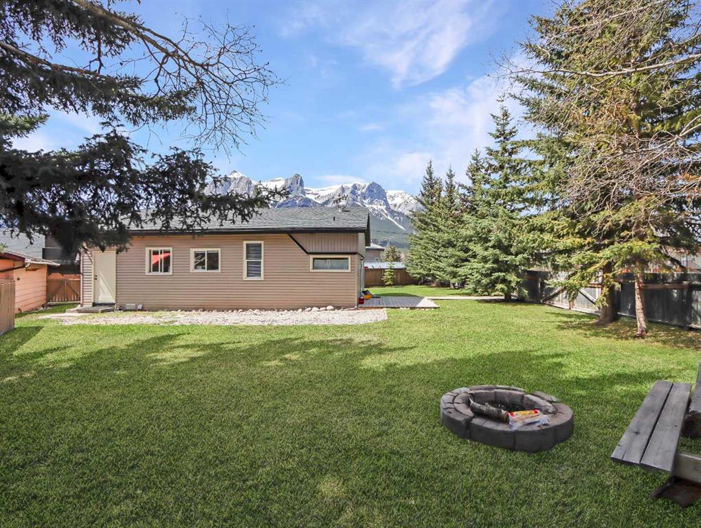 Picture of 228 17th Street  , Canmore Real Estate Listing