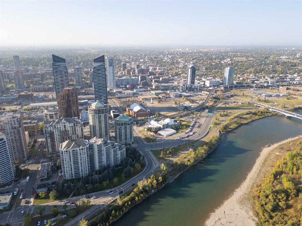 Picture of 210, 1108 6 Avenue SW, Calgary Real Estate Listing