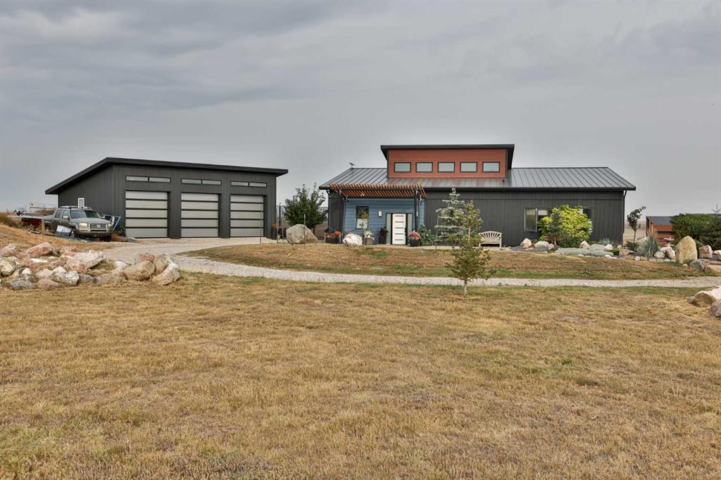 Picture of 309 Alta Vista Boulevard , Carmangay Real Estate Listing
