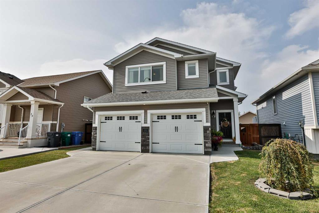 Picture of 35 Kensington Road W, Lethbridge Real Estate Listing