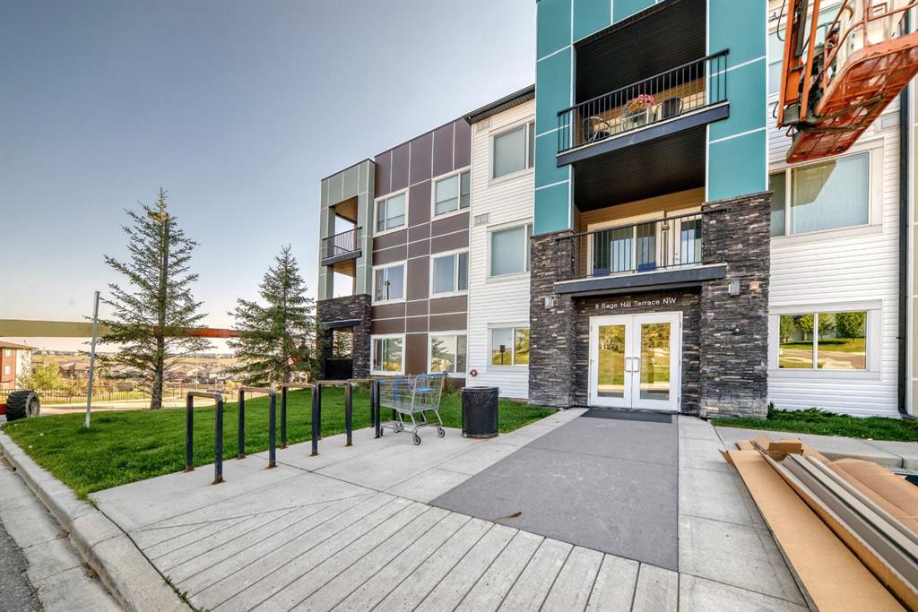 Picture of 2, 8 Sage Hill Terrace NW, Calgary Real Estate Listing