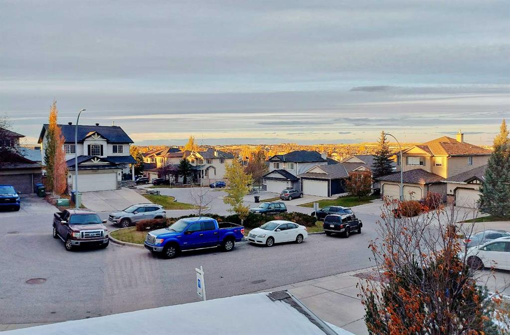 Picture of 133 Panamount Court NW, Calgary Real Estate Listing