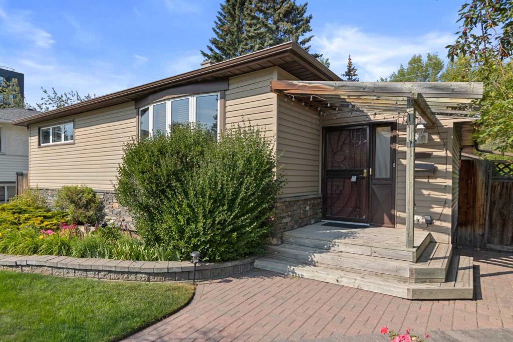 Picture of 2224 24 Avenue NW, Calgary Real Estate Listing