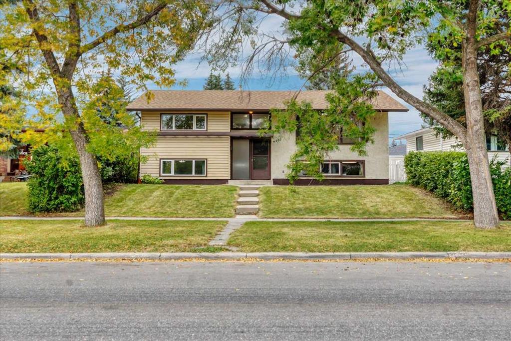Picture of 4307 Brisebois Drive NW, Calgary Real Estate Listing