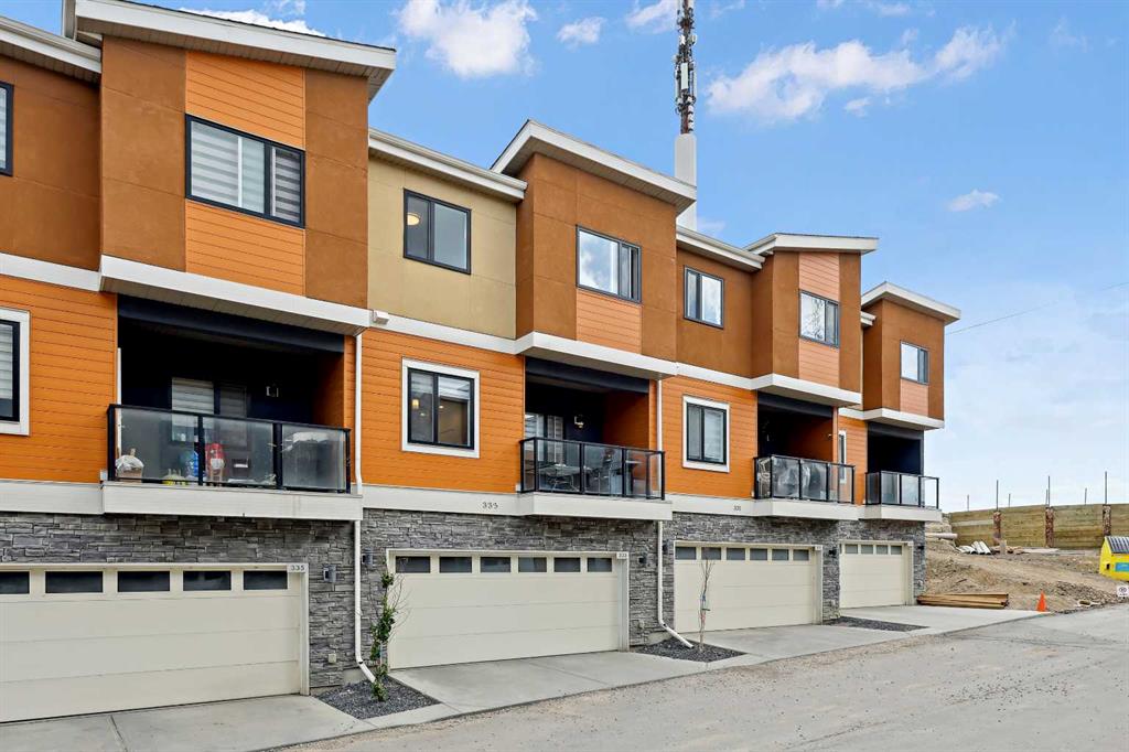 Picture of 333 Sage Hill Circle NW, Calgary Real Estate Listing