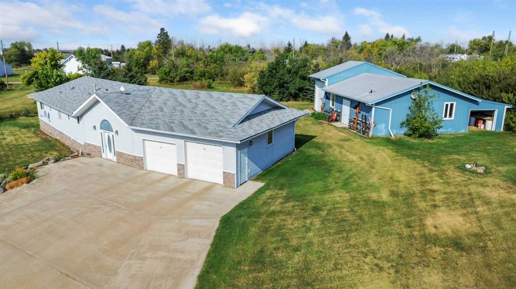 Picture of 6 Drake Street , Fleet Real Estate Listing