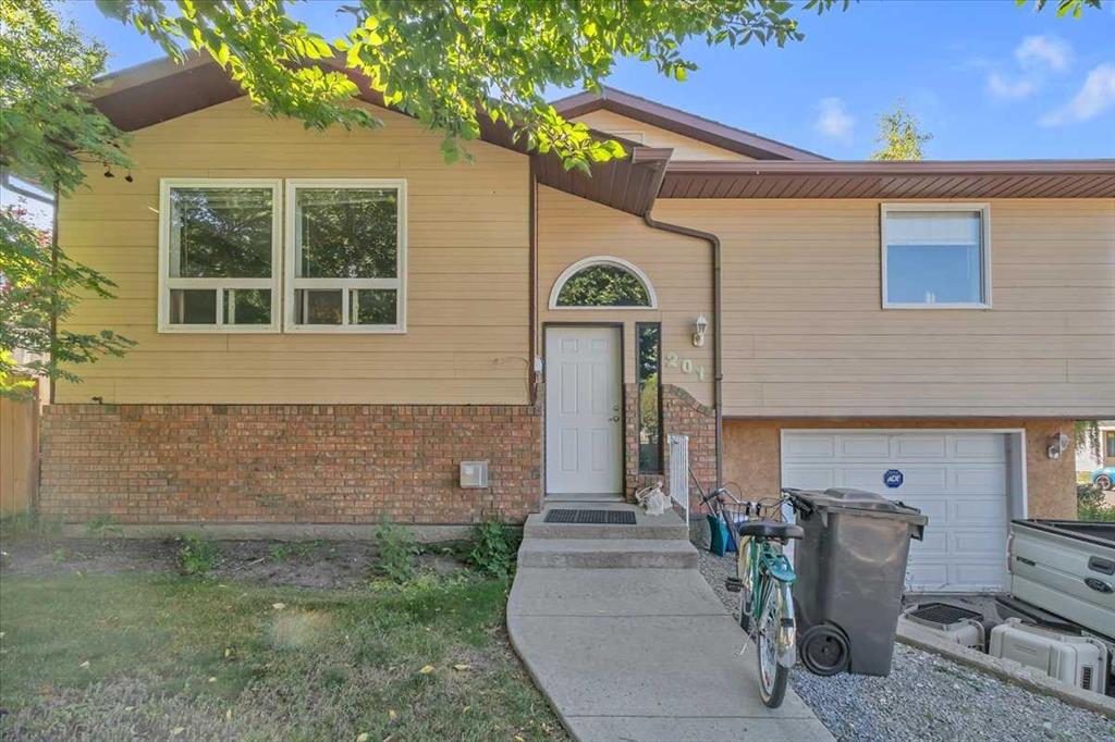 Picture of 201 4 Avenue SE, High River Real Estate Listing