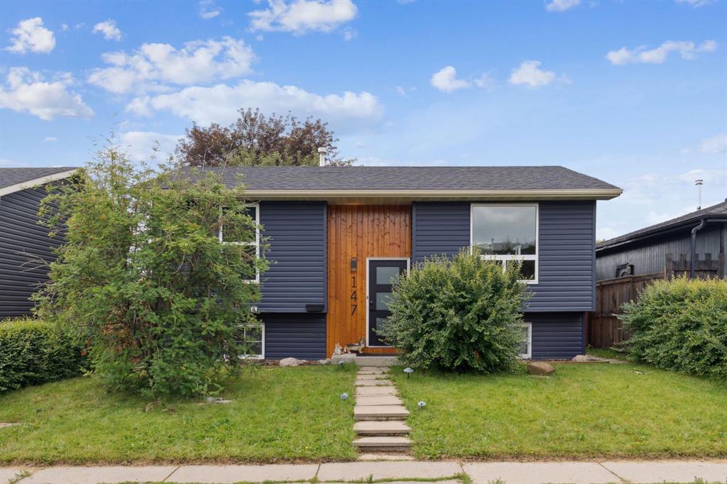 Picture of 147 Falchurch Crescent NE, Calgary Real Estate Listing