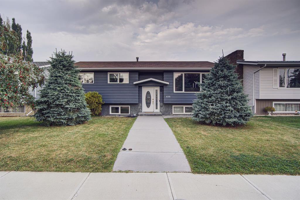 Picture of 658 50A Avenue W, Claresholm Real Estate Listing
