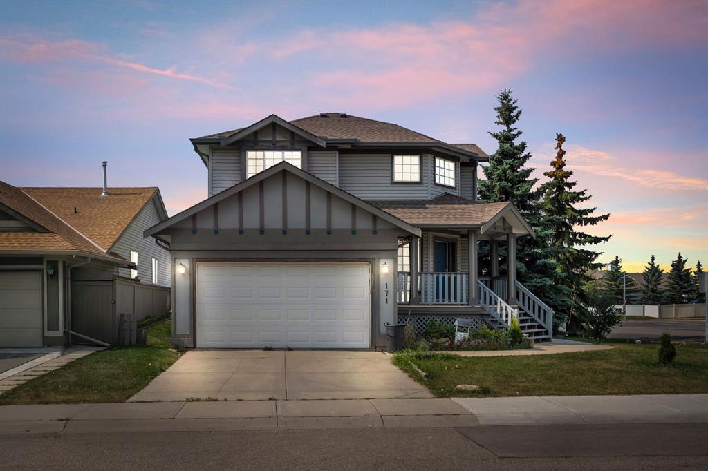 Picture of 171 Willowbrook Drive NW, Airdrie Real Estate Listing