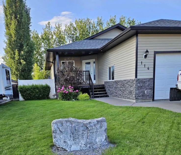Picture of 114 Poplar Drive , Whitecourt Real Estate Listing