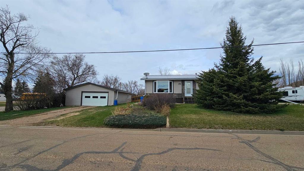 Picture of 4501 54 Avenue , Castor Real Estate Listing