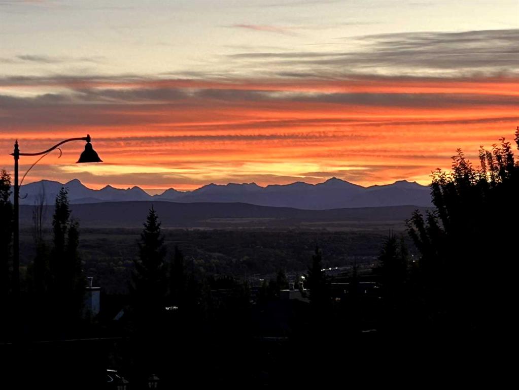 Picture of 103 Elveden Court SW, Calgary Real Estate Listing