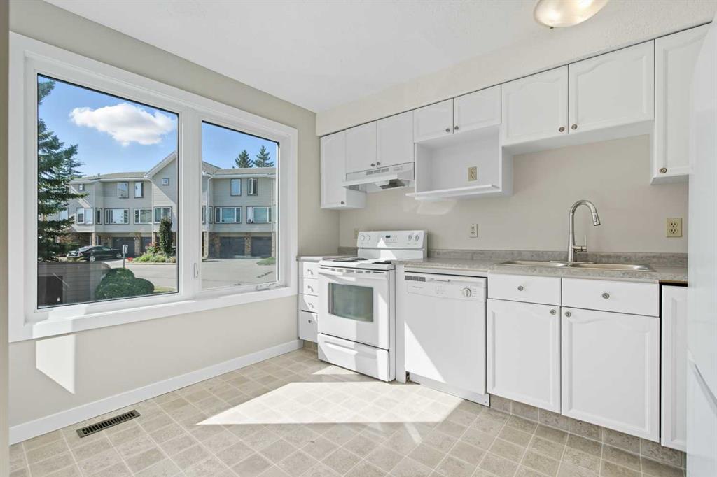 Picture of 12 Coachway Gardens SW, Calgary Real Estate Listing