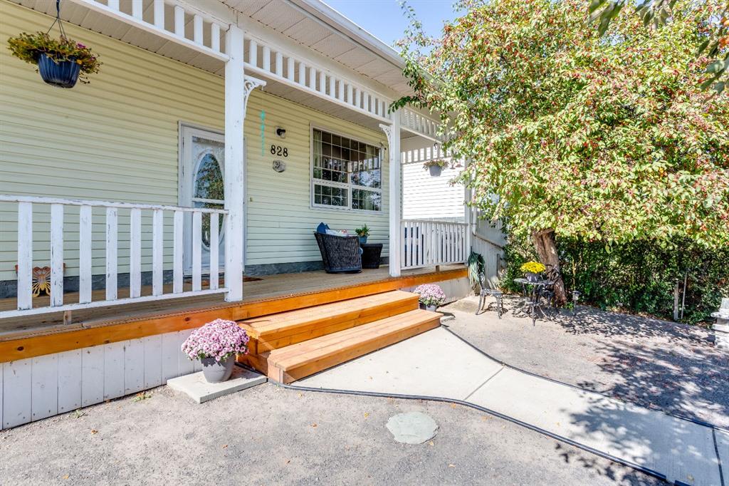 Picture of 828 Pioneer Drive , Irricana Real Estate Listing