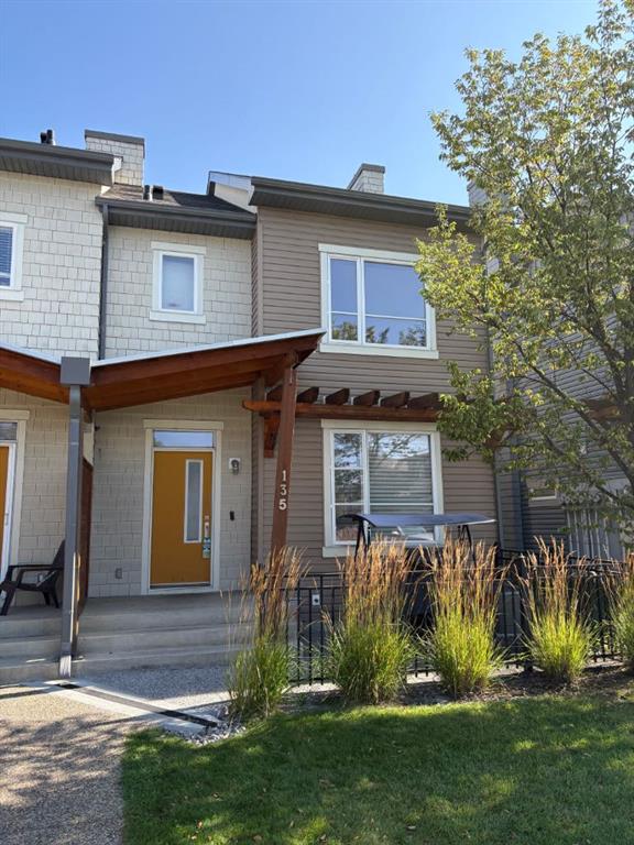 Picture of 135 Chapalina Square SE, Calgary Real Estate Listing