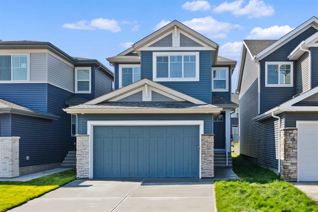 Picture of 121 Creekstone Landing SW, Calgary Real Estate Listing